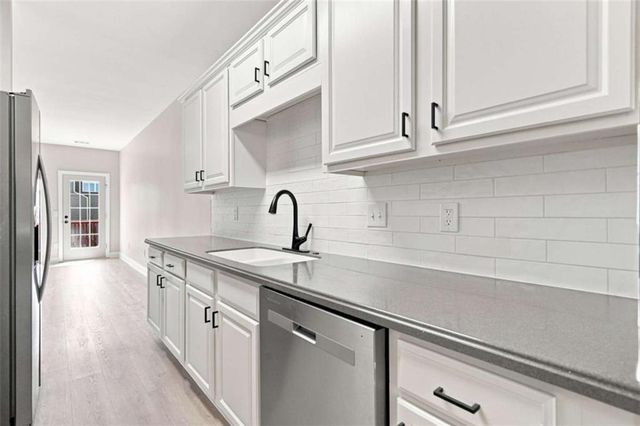 9051 Bayrose Circle, East Point, GA 30344