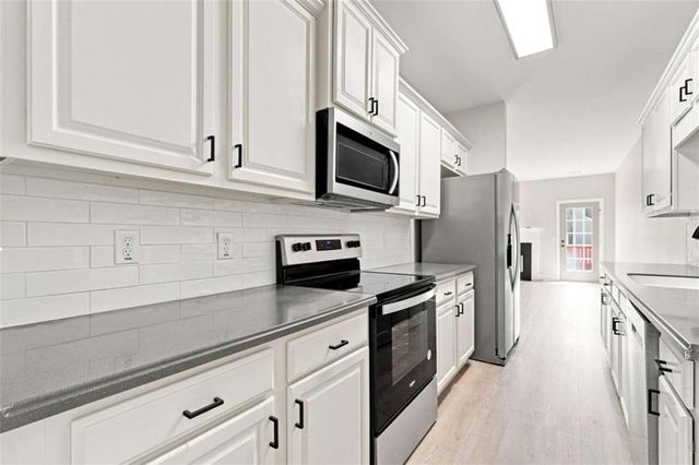 9051 Bayrose Circle, East Point, GA 30344
