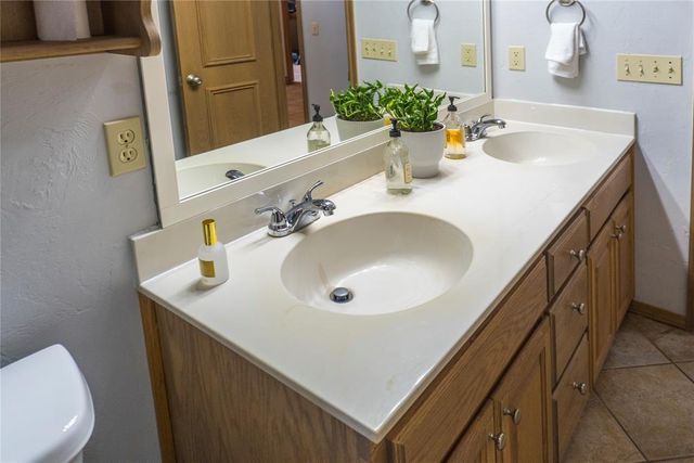 16813 Autumnwood Drive, Edmond, OK 73012