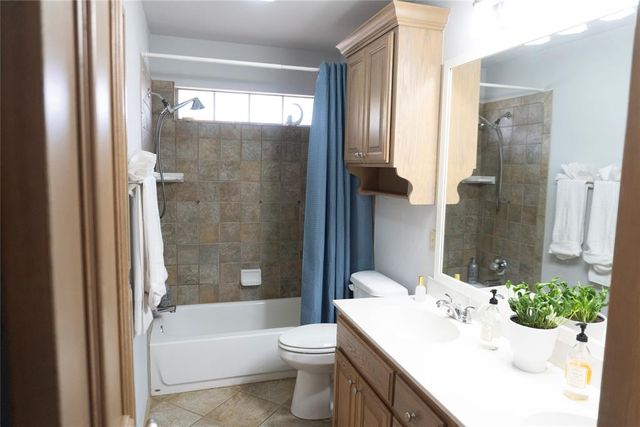 16813 Autumnwood Drive, Edmond, OK 73012