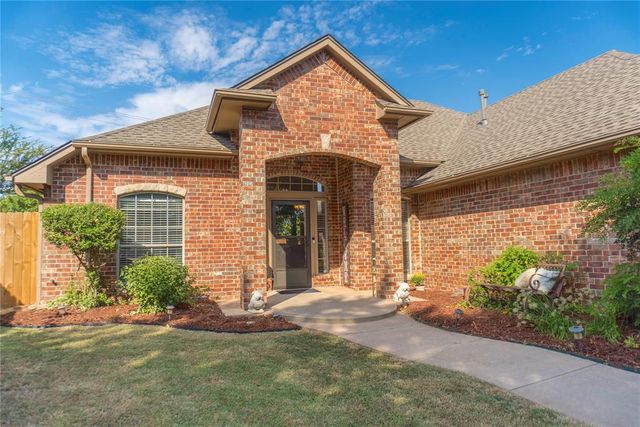 16813 Autumnwood Drive, Edmond, OK 73012