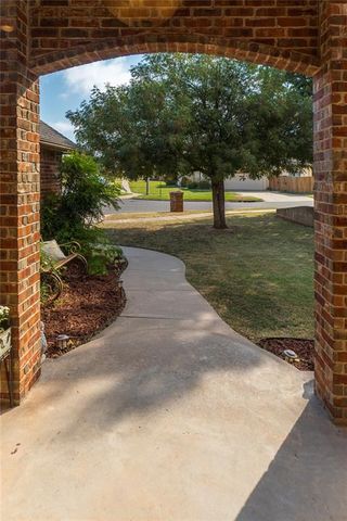 16813 Autumnwood Drive, Edmond, OK 73012