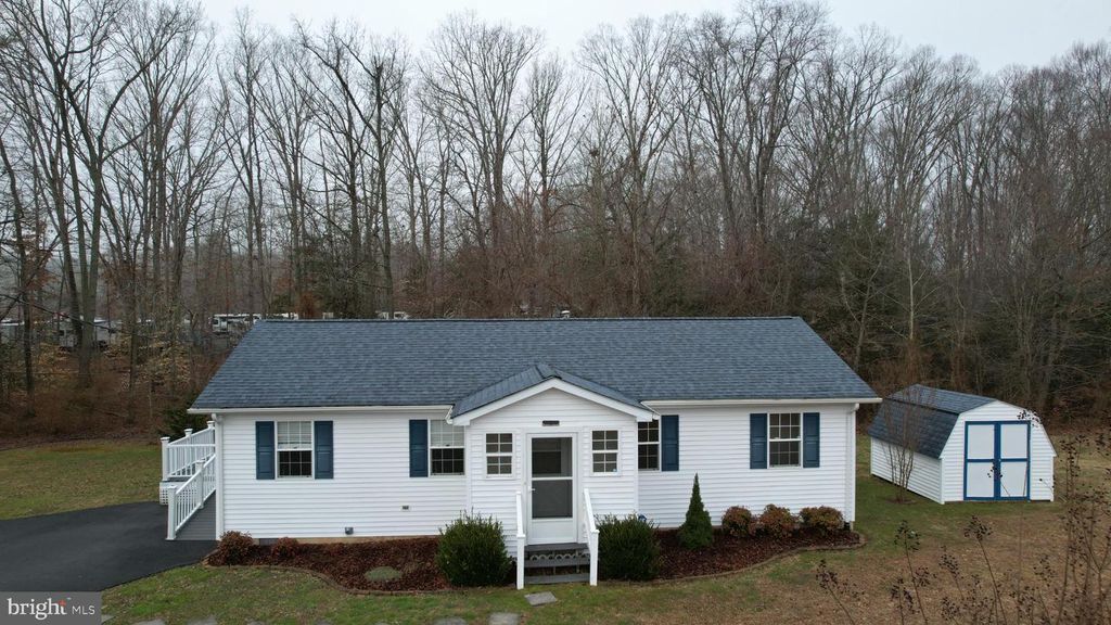 Image 1 of property listing at 23311 POINT LOOKOUT RD, Leonardtown, MD 20650