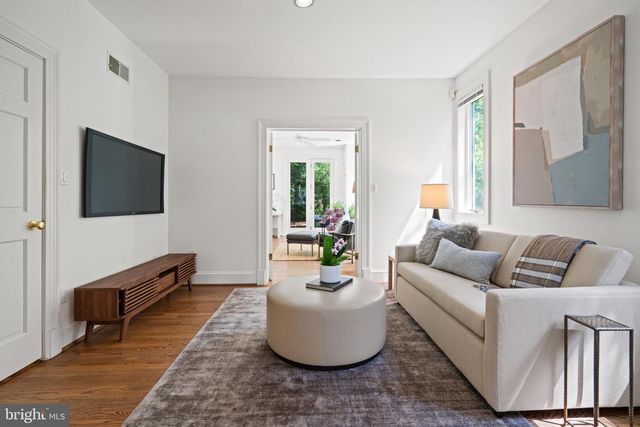 4505 KLINGLE ST NW, Washington, DC 20016