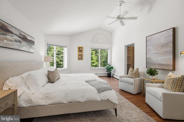 4505 KLINGLE ST NW, Washington, DC 20016