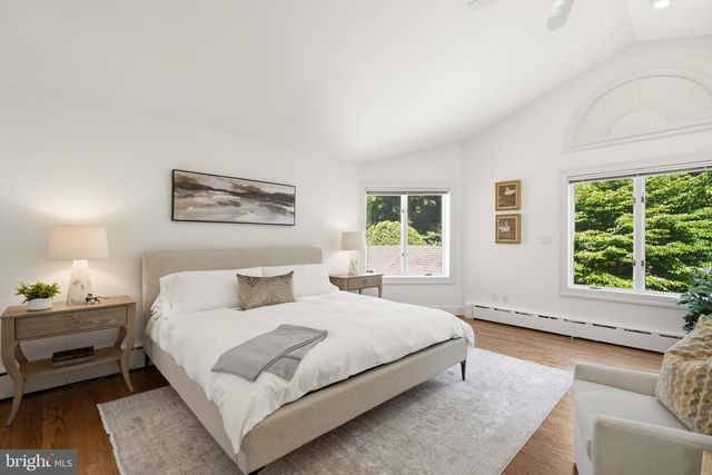 4505 KLINGLE ST NW, Washington, DC 20016