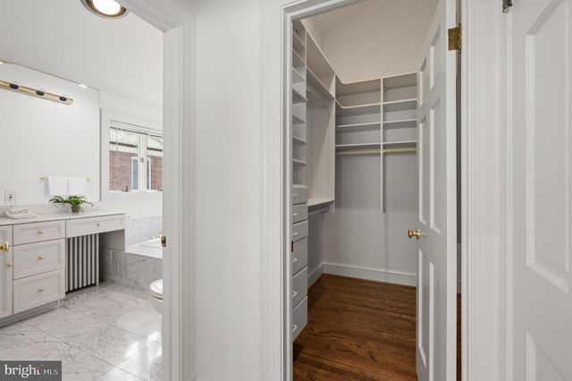 4505 KLINGLE ST NW, Washington, DC 20016