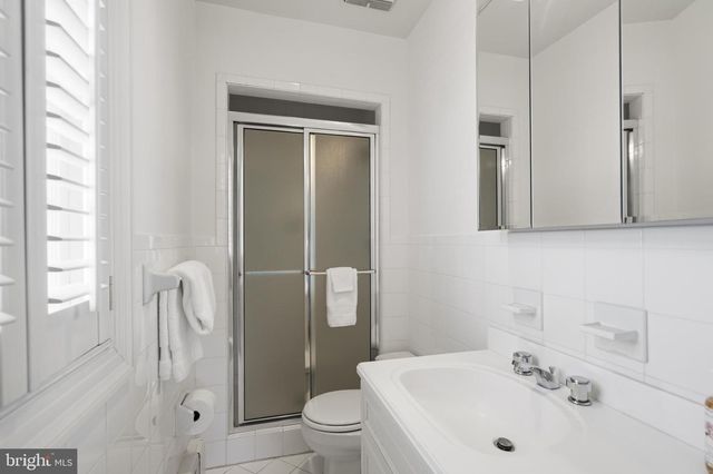 4505 KLINGLE ST NW, Washington, DC 20016