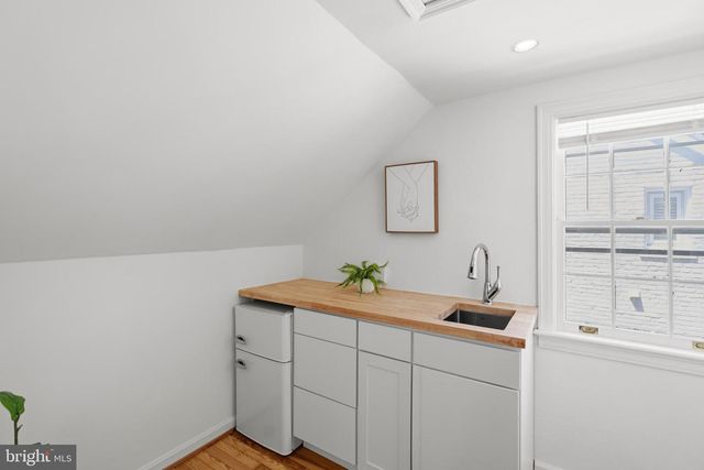 4505 KLINGLE ST NW, Washington, DC 20016