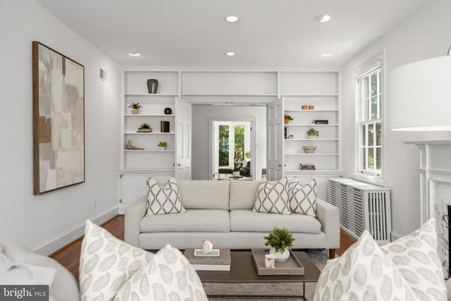 4505 KLINGLE ST NW, Washington, DC 20016