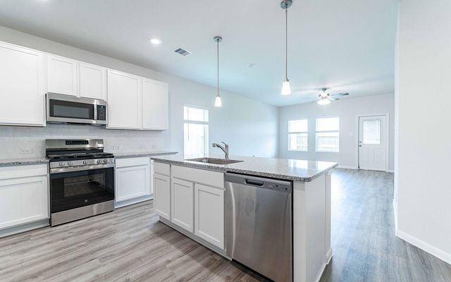 4343 Maple Root Lane, Pinehurst, TX 77362