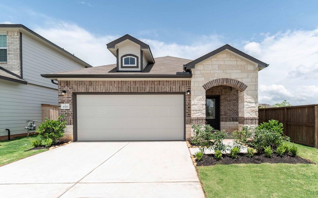4343 Maple Root Lane, Pinehurst, TX 77362