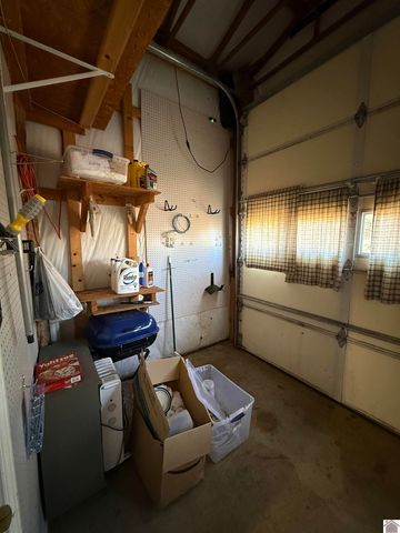 10152 US HWY 68 E, Benton, KY 42025