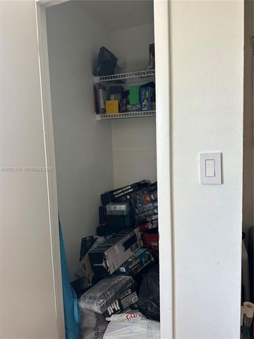 17320 NW 67 th pl G-7, Hialeah, FL 33015