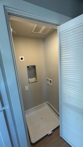 4117 33rd St, Sacramento, CA 95820