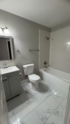 4117 33rd St, Sacramento, CA 95820