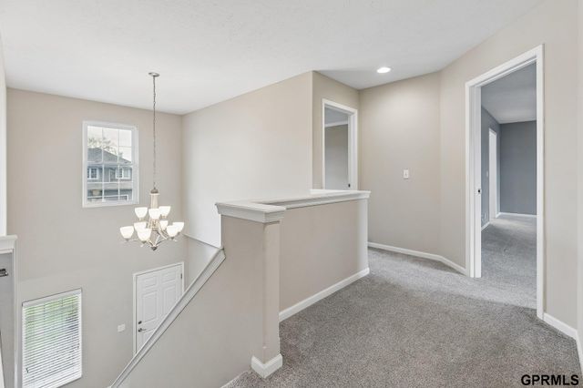 19710 Pine Street, Omaha, NE 68022