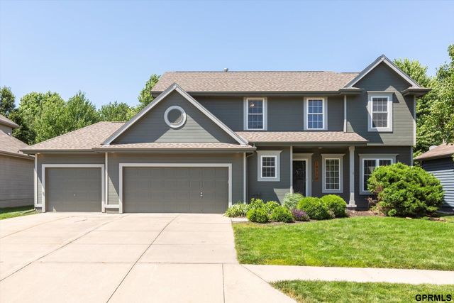 19710 Pine Street, Omaha, NE 68022