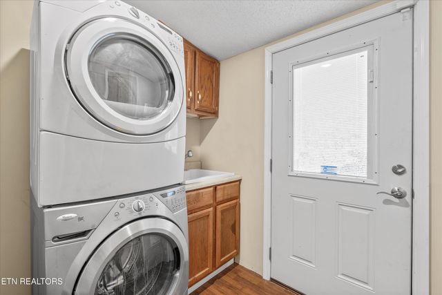 4131 Suttons Rd, Sevierville, TN 37876