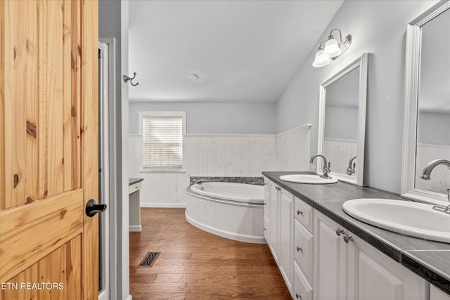 4131 Suttons Rd, Sevierville, TN 37876