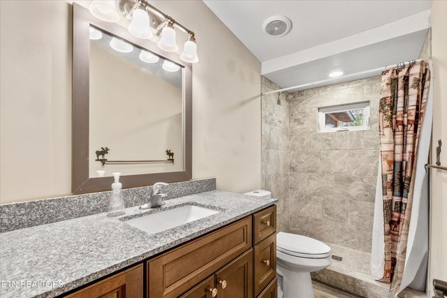 4131 Suttons Rd, Sevierville, TN 37876