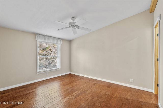 4131 Suttons Rd, Sevierville, TN 37876