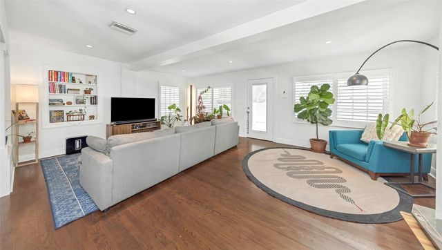 4300 3RD AVENUE S, St Petersburg, FL 33711