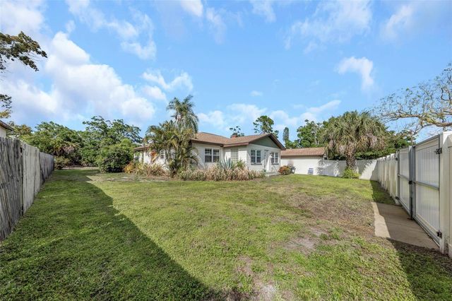 4300 3RD AVENUE S, St Petersburg, FL 33711