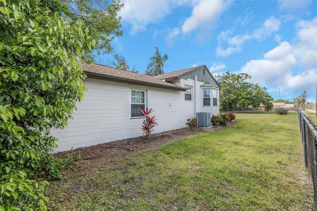 4300 3RD AVENUE S, St Petersburg, FL 33711