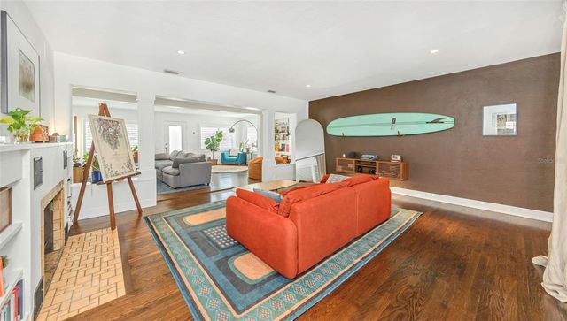 4300 3RD AVENUE S, St Petersburg, FL 33711