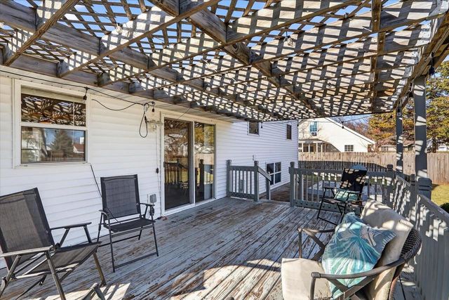 2223 Alongi Lane, Beloit, WI 53511