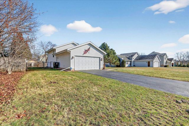 2223 Alongi Lane, Beloit, WI 53511