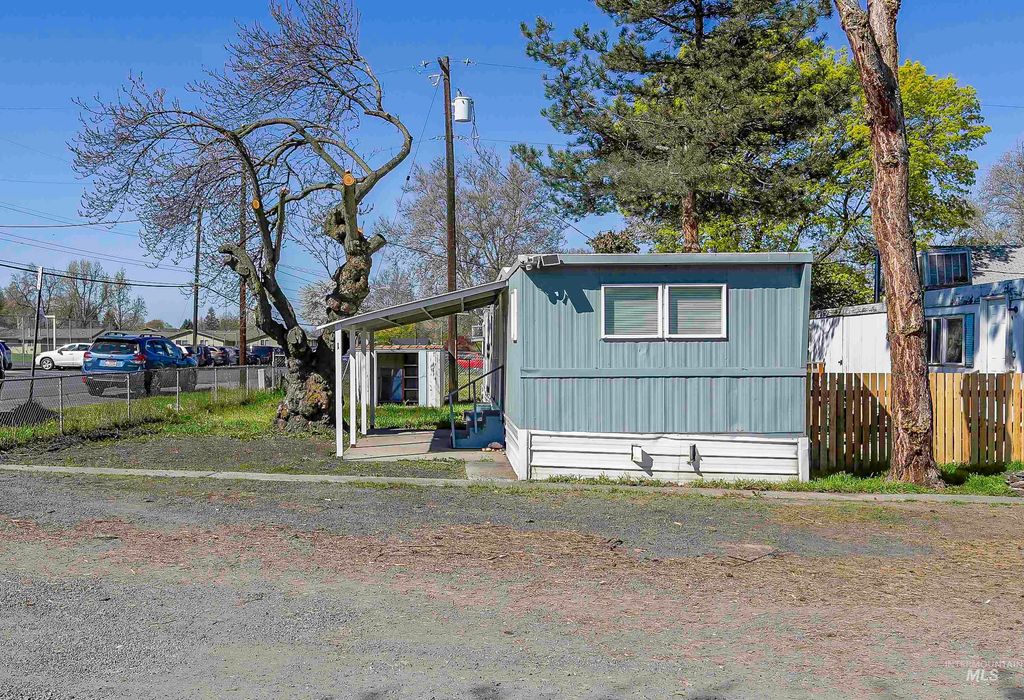631 Warner Ave. #1 1, Lewiston, ID 83501 photo 2