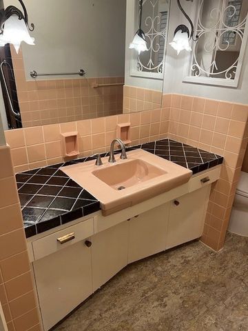 1343 W 54TH Street, Erie, PA 16509