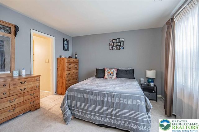 810 Briarwood Drive A, Bethlehem Twp, PA 18020