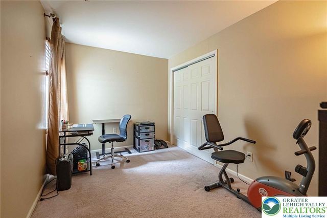 810 Briarwood Drive A, Bethlehem Twp, PA 18020
