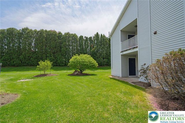 810 Briarwood Drive A, Bethlehem Twp, PA 18020