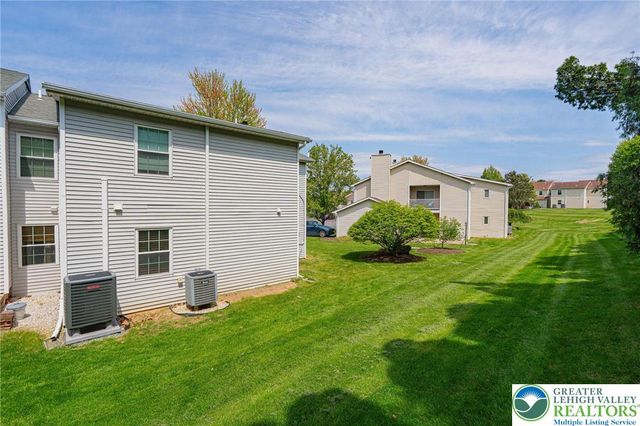 810 Briarwood Drive A, Bethlehem Twp, PA 18020