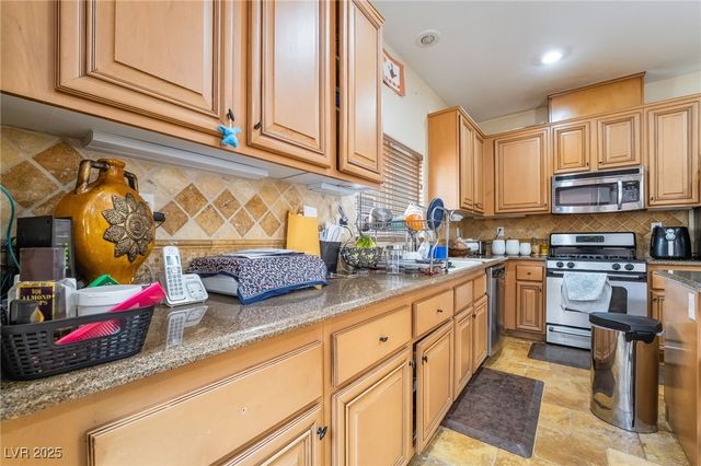 6177 West Cougar Avenue, Las Vegas, NV 89139