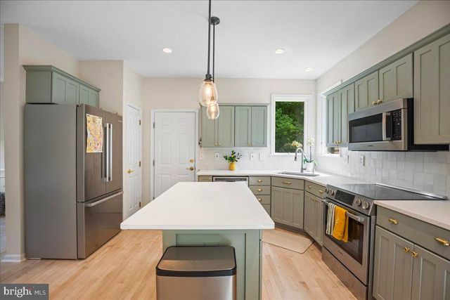 4060 LOVING DR, Dunkirk, MD 20754