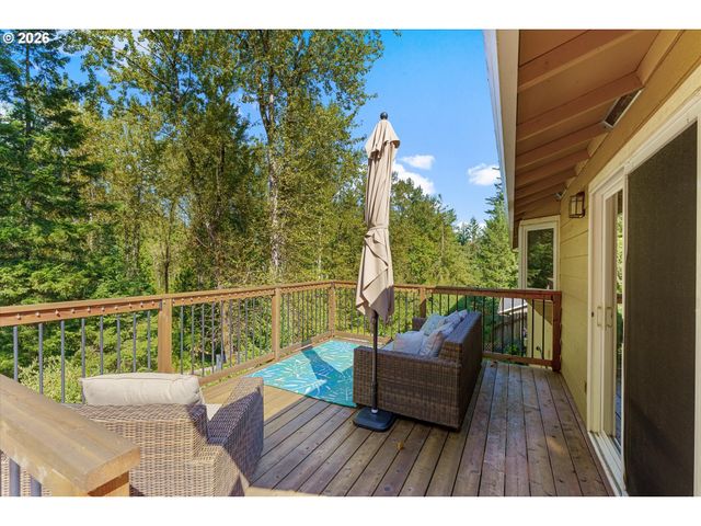 1947 Se MEADOW Ct, Gresham, OR 97080