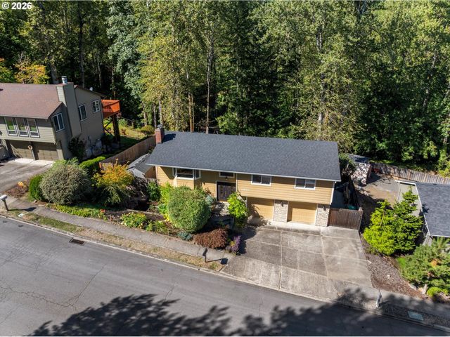 1947 Se MEADOW Ct, Gresham, OR 97080