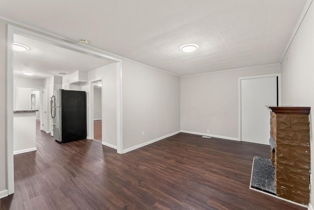 2352 Elmwood SE Circle, Atlanta, GA 30339