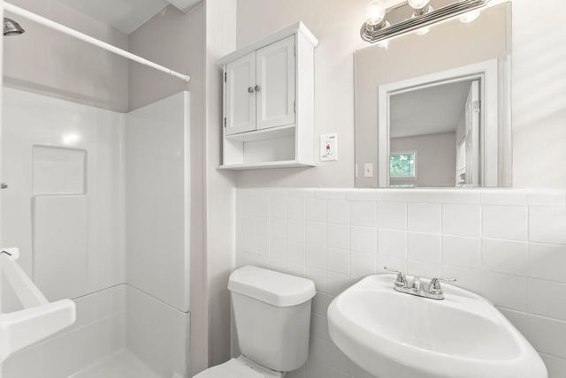 2352 Elmwood SE Circle, Atlanta, GA 30339