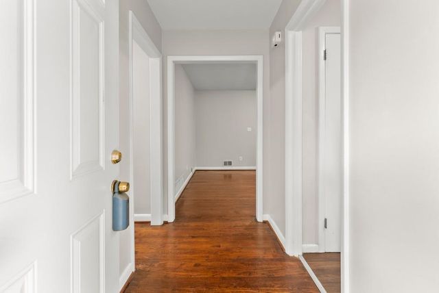 2352 Elmwood SE Circle, Atlanta, GA 30339