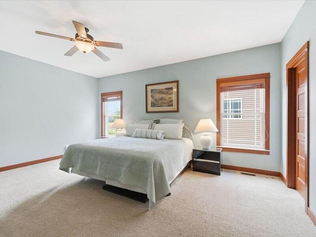 61 N Prairie Pkwy, Valparaiso, IN 46385