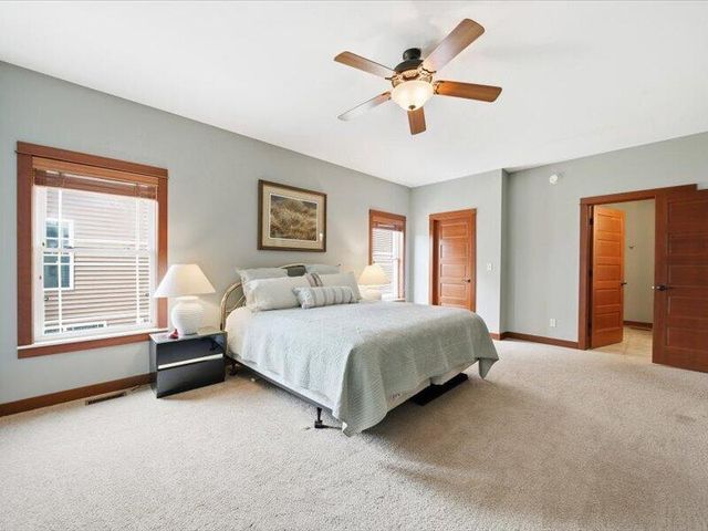 61 N Prairie Pkwy, Valparaiso, IN 46385