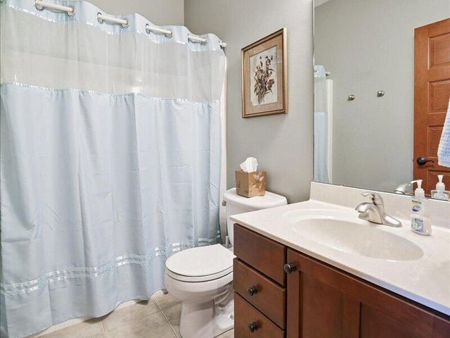 61 N Prairie Pkwy, Valparaiso, IN 46385