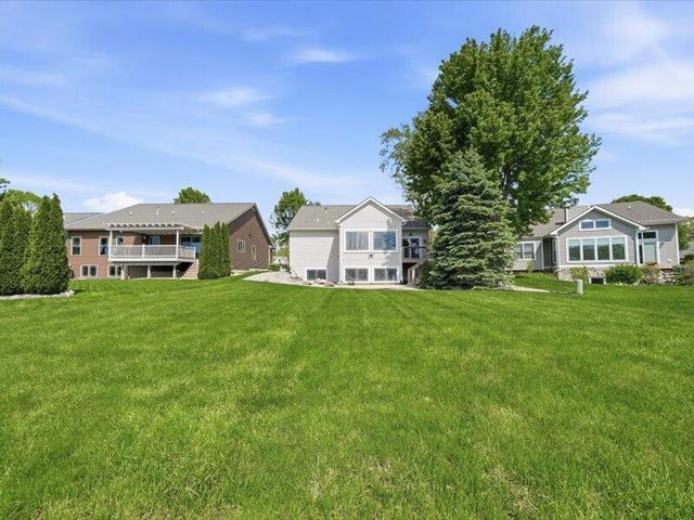 61 N Prairie Pkwy, Valparaiso, IN 46385