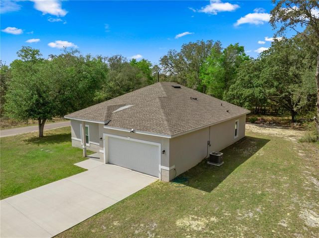 2 MAGNOLIA PASS TRACE, Ocklawaha, FL 32179